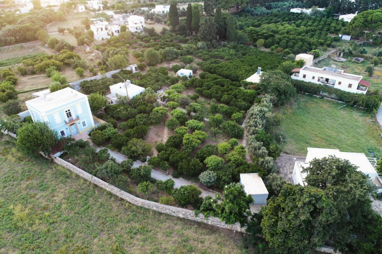 Phlea Farm Studios Алинда Экстерьер фото